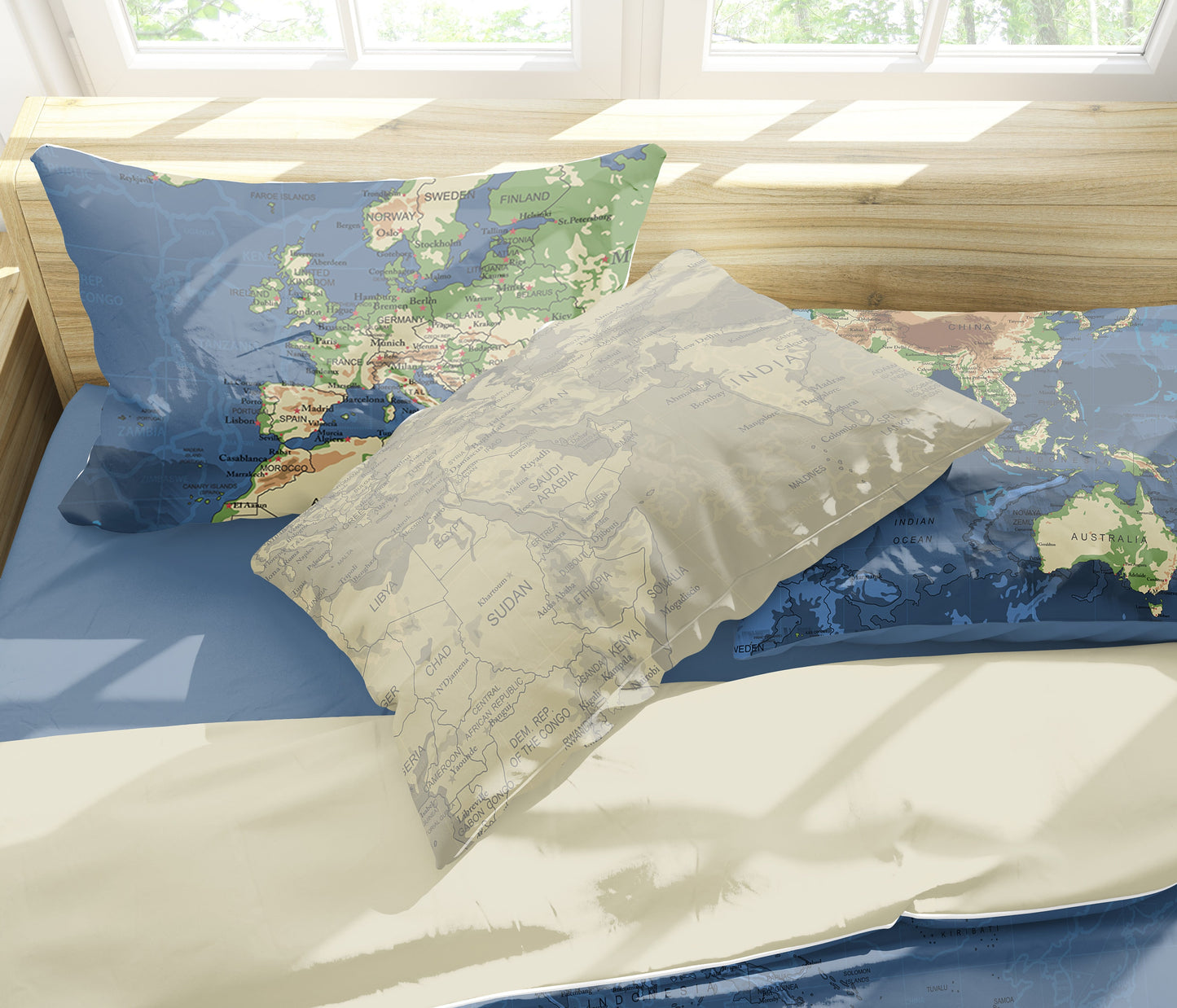 World map design • Soft Bedding Set • 100% Cotton • 2 sided printed design